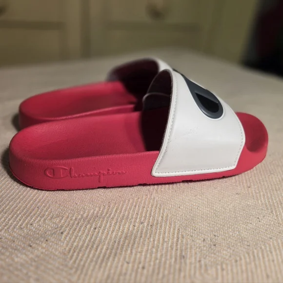 Champion Slides Red White Unisex Youth US 3 NWOT - Picture 2 of 5
